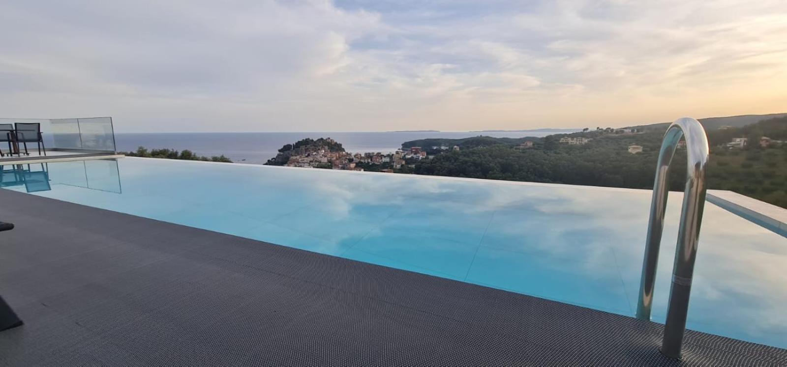 Blue Lilac * Parga